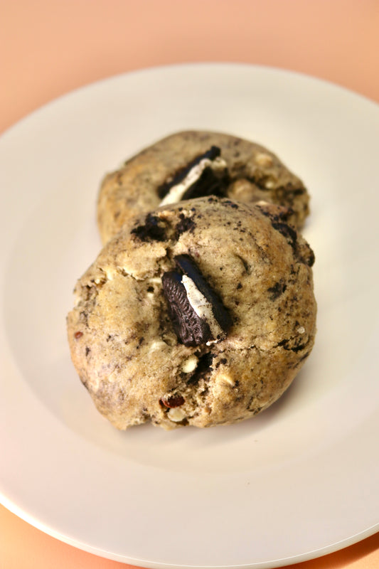Gluten Free Cookies and Cream Cookie